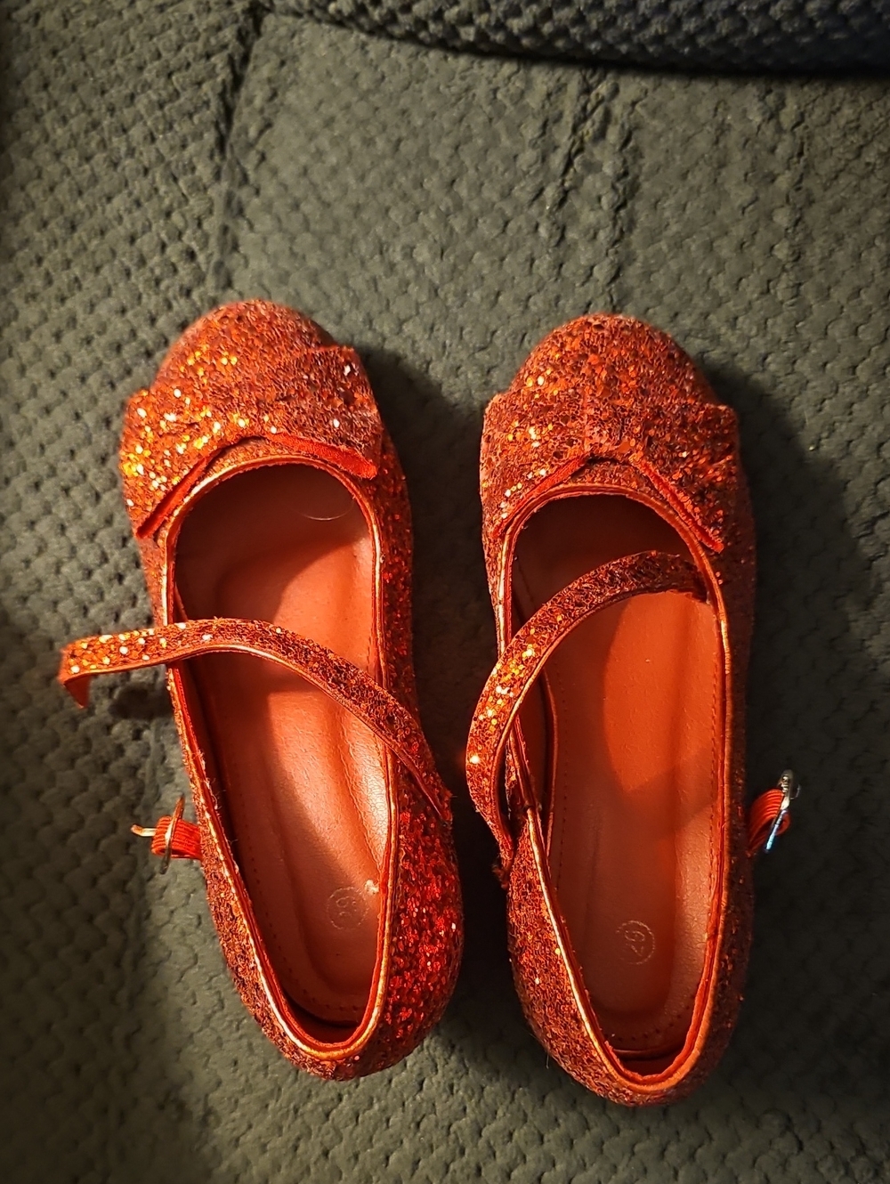 Girls Sparkle Mary Jane Shoes in Red Glitter